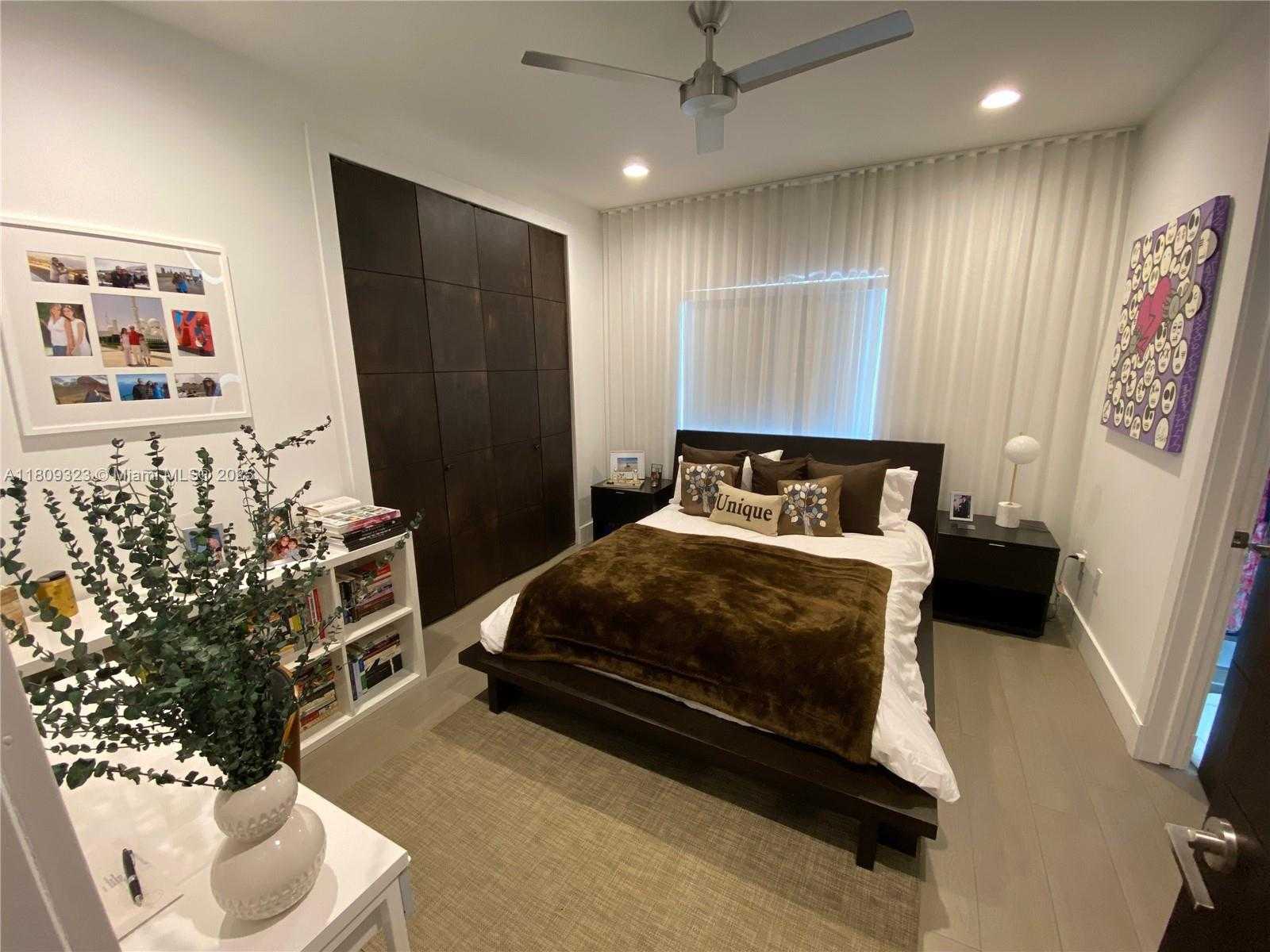 Small Image of 3050 DAY AVE #1, Miami Number 18