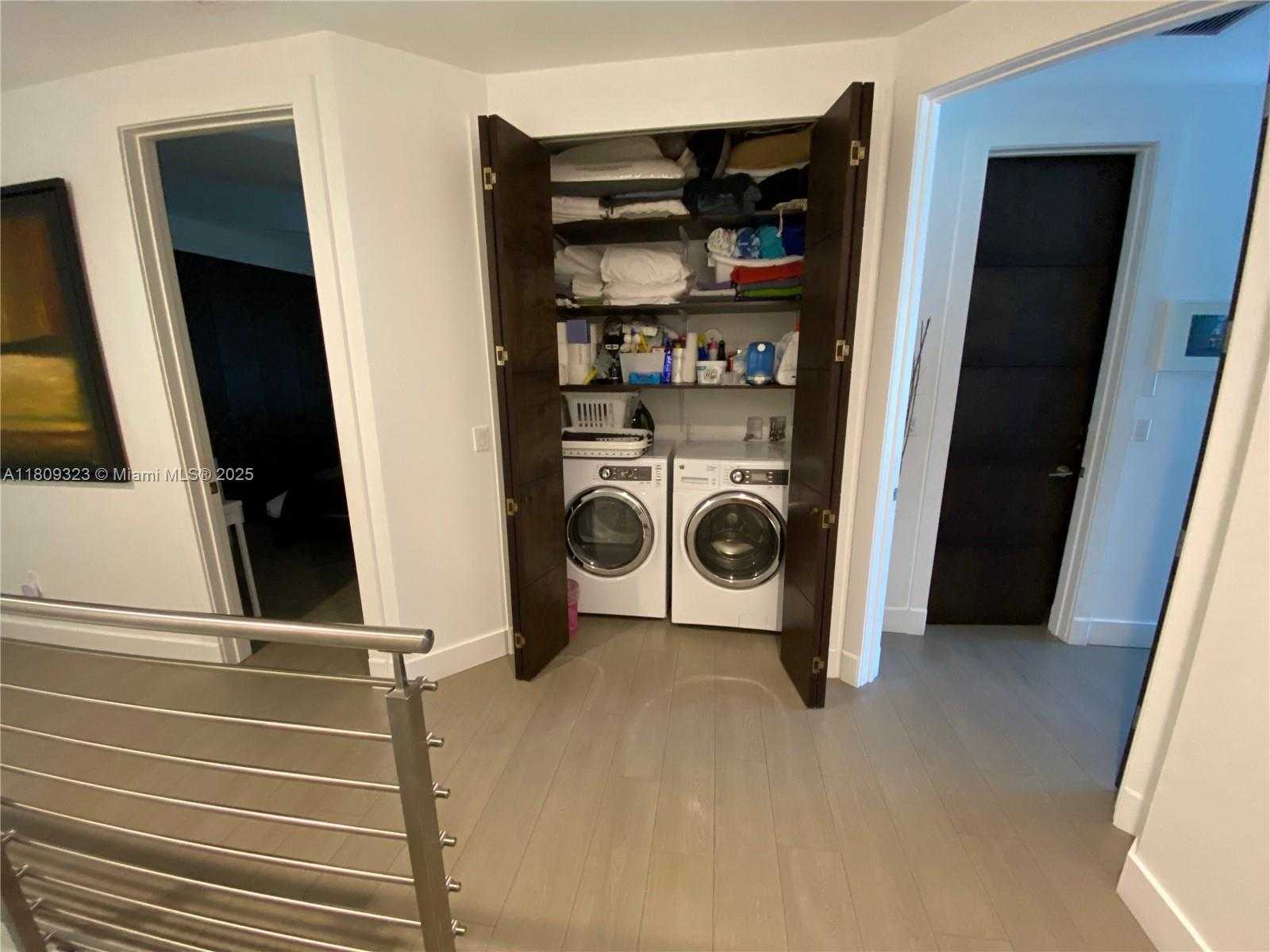 Small Image of 3050 DAY AVE #1, Miami Number 25