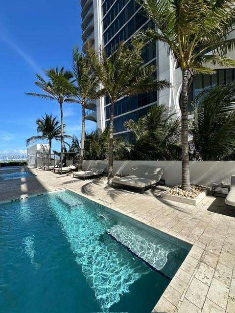 Small Image of 1040 BISCAYNE BLVD #3504, Miami Number 10