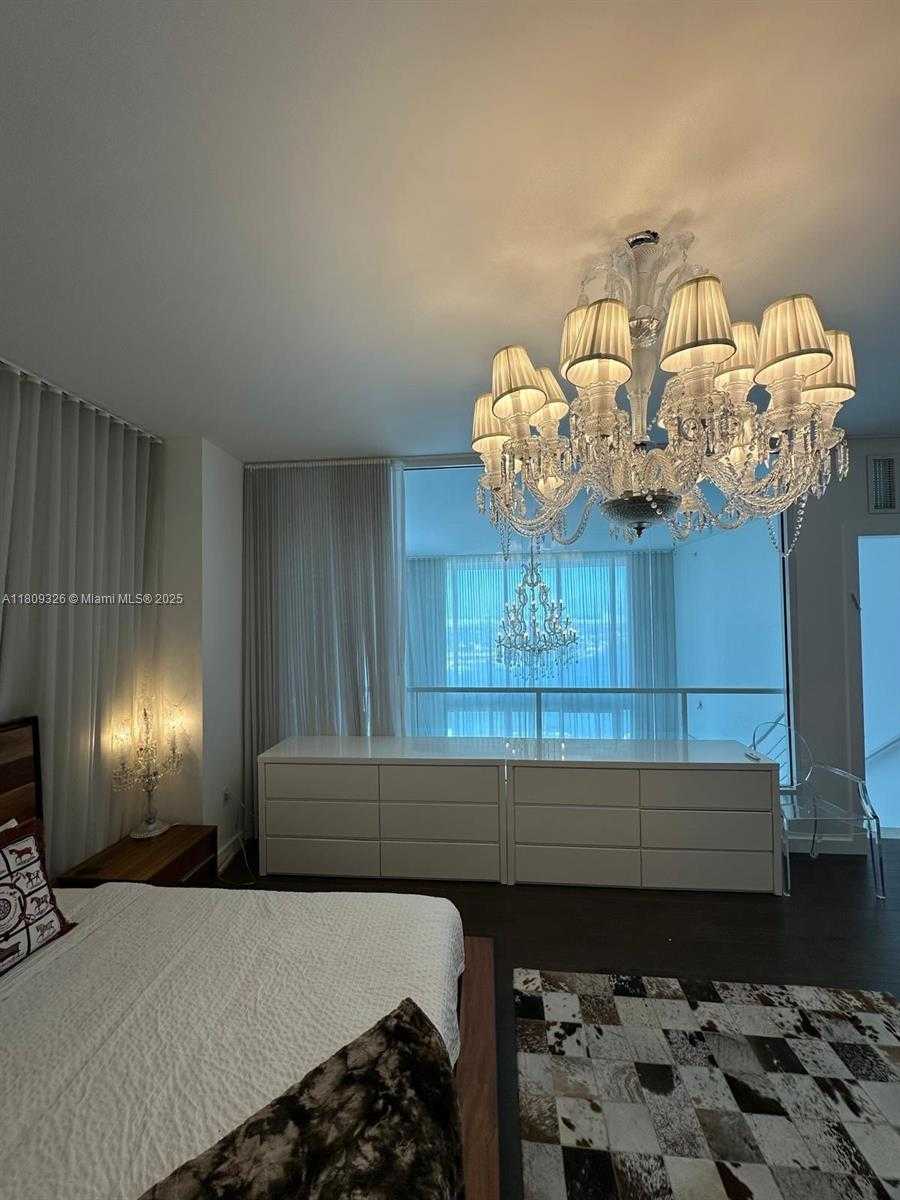 Small Image of 1040 BISCAYNE BLVD #3504, Miami Number 32