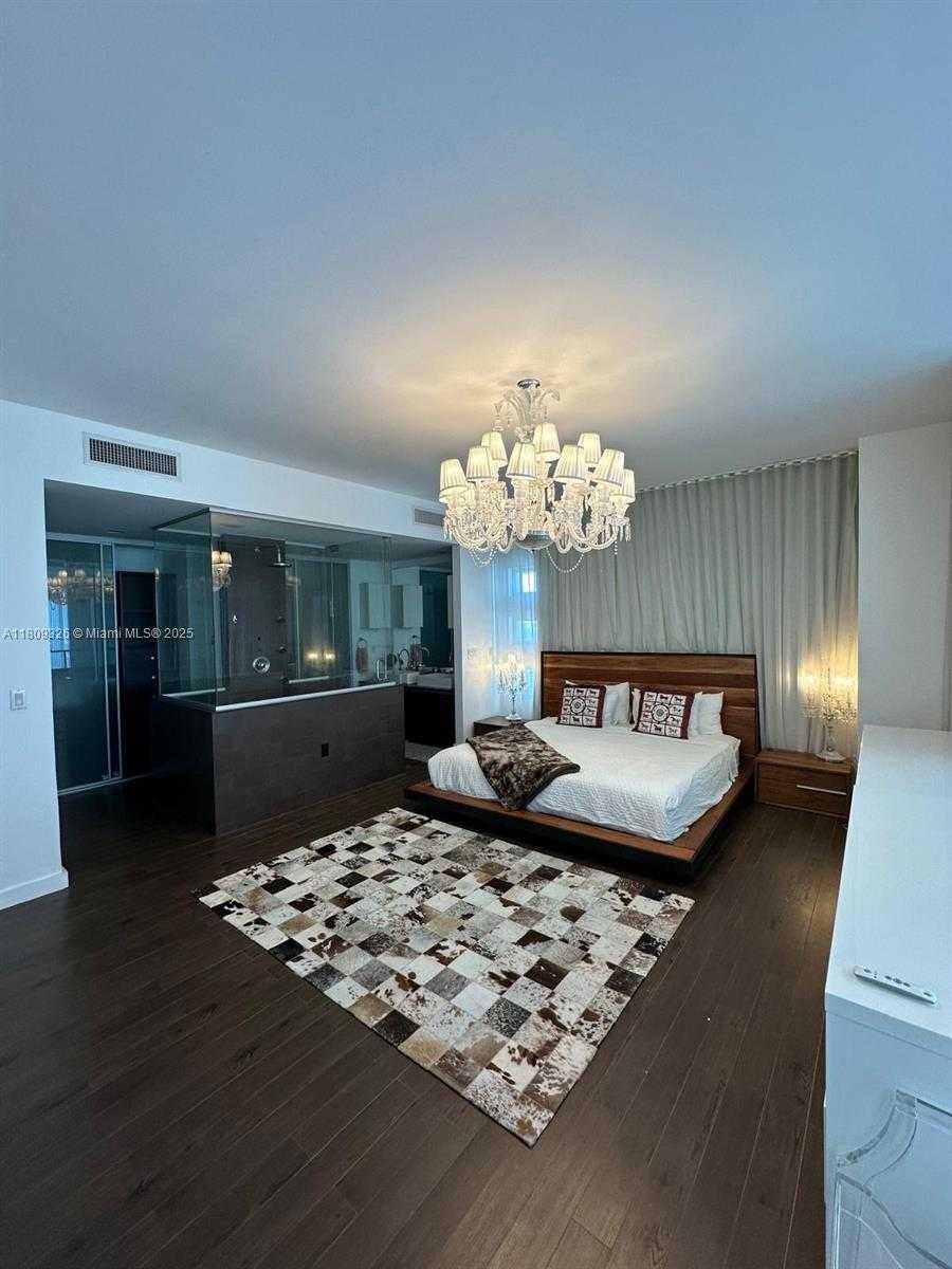 Small Image of 1040 BISCAYNE BLVD #3504, Miami Number 33