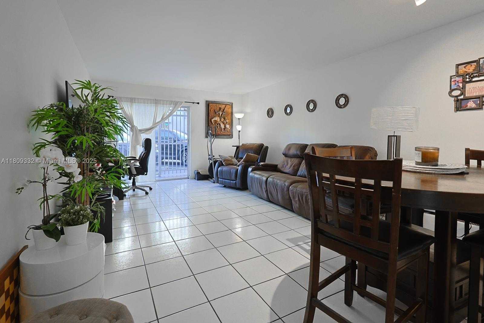 Small Image of 2730 WEST 76TH ST #104, Hialeah Number 2