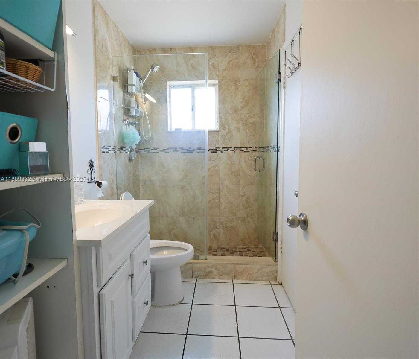 Small Image of 2730 WEST 76TH ST #104, Hialeah Number 5