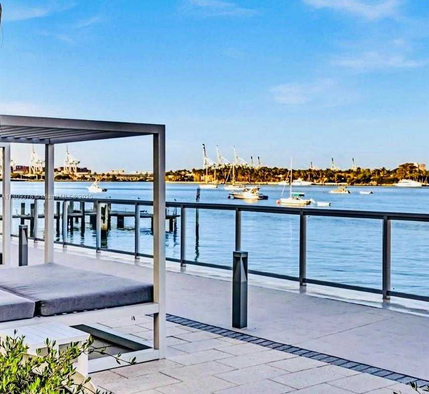 Small Image of 1000 WEST AVE #404, Miami Beach Number 22