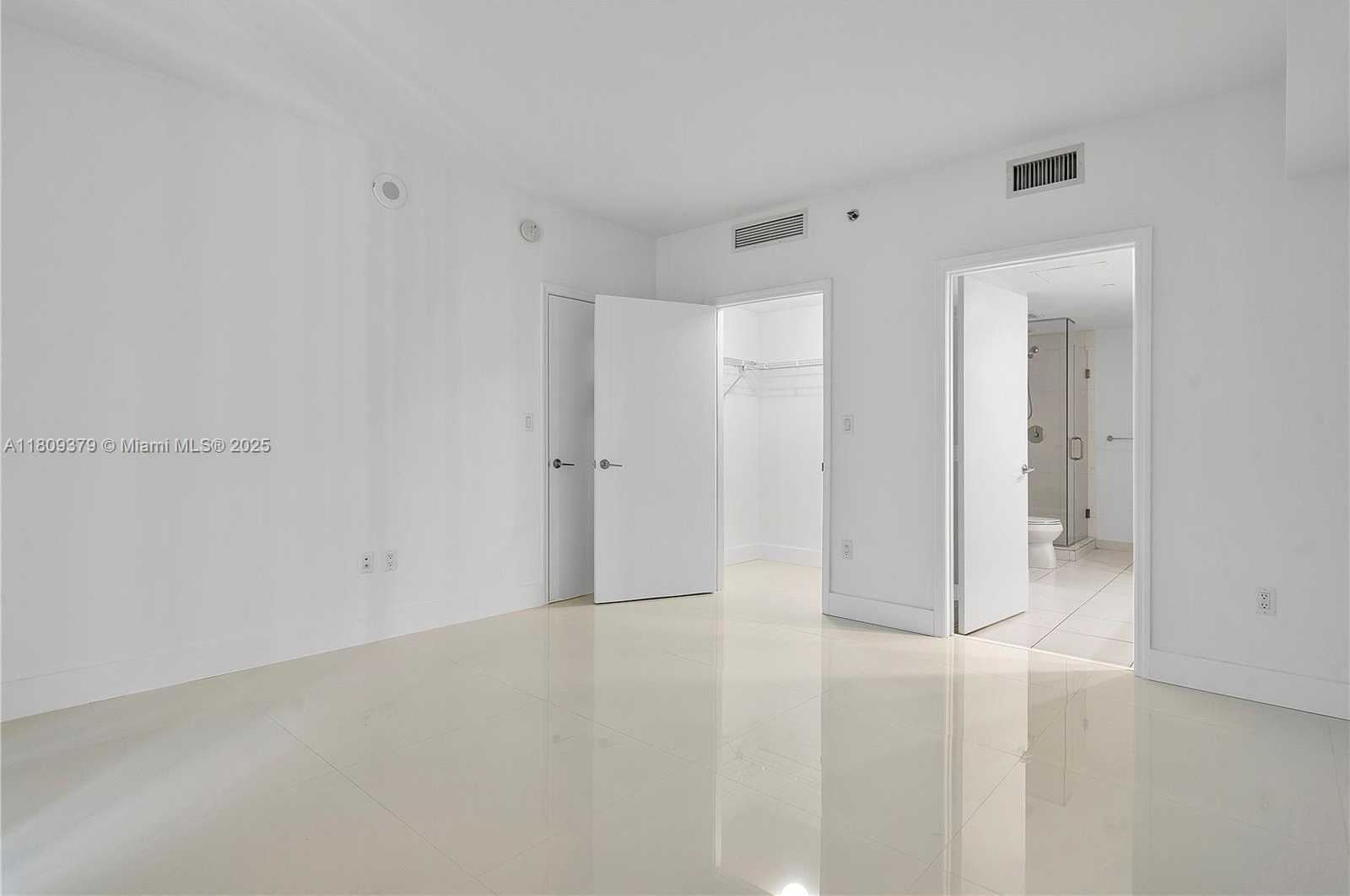 Small Image of 55 SOUTH EAST 6TH ST #3605, Miami Number 12
