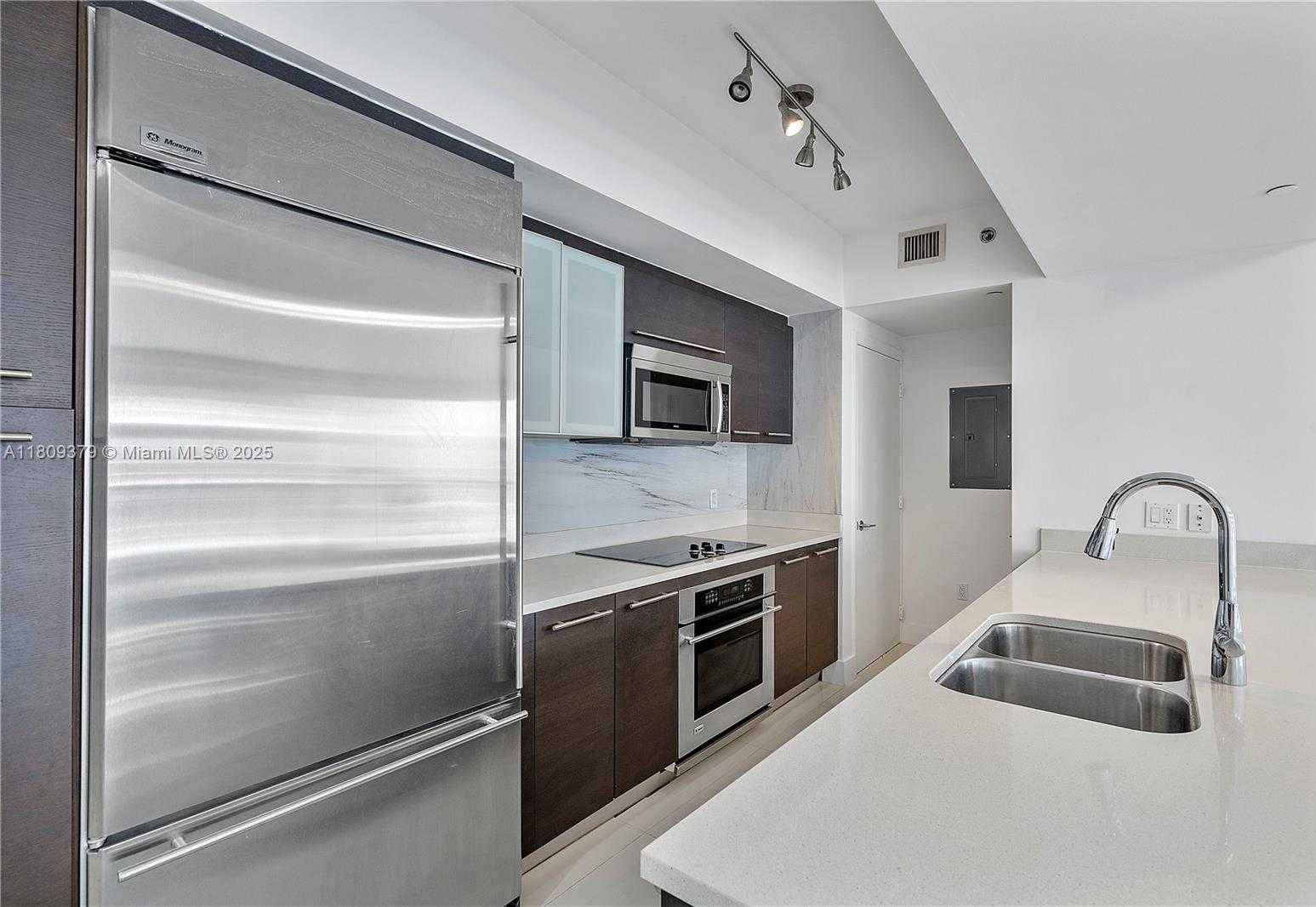 Small Image of 55 SOUTH EAST 6TH ST #3605, Miami Number 3