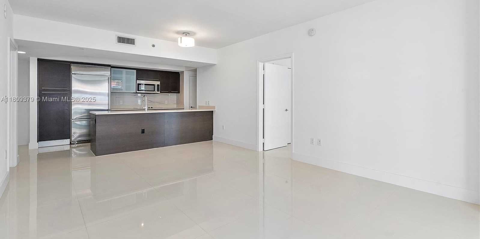 Small Image of 55 SOUTH EAST 6TH ST #3605, Miami Number 8