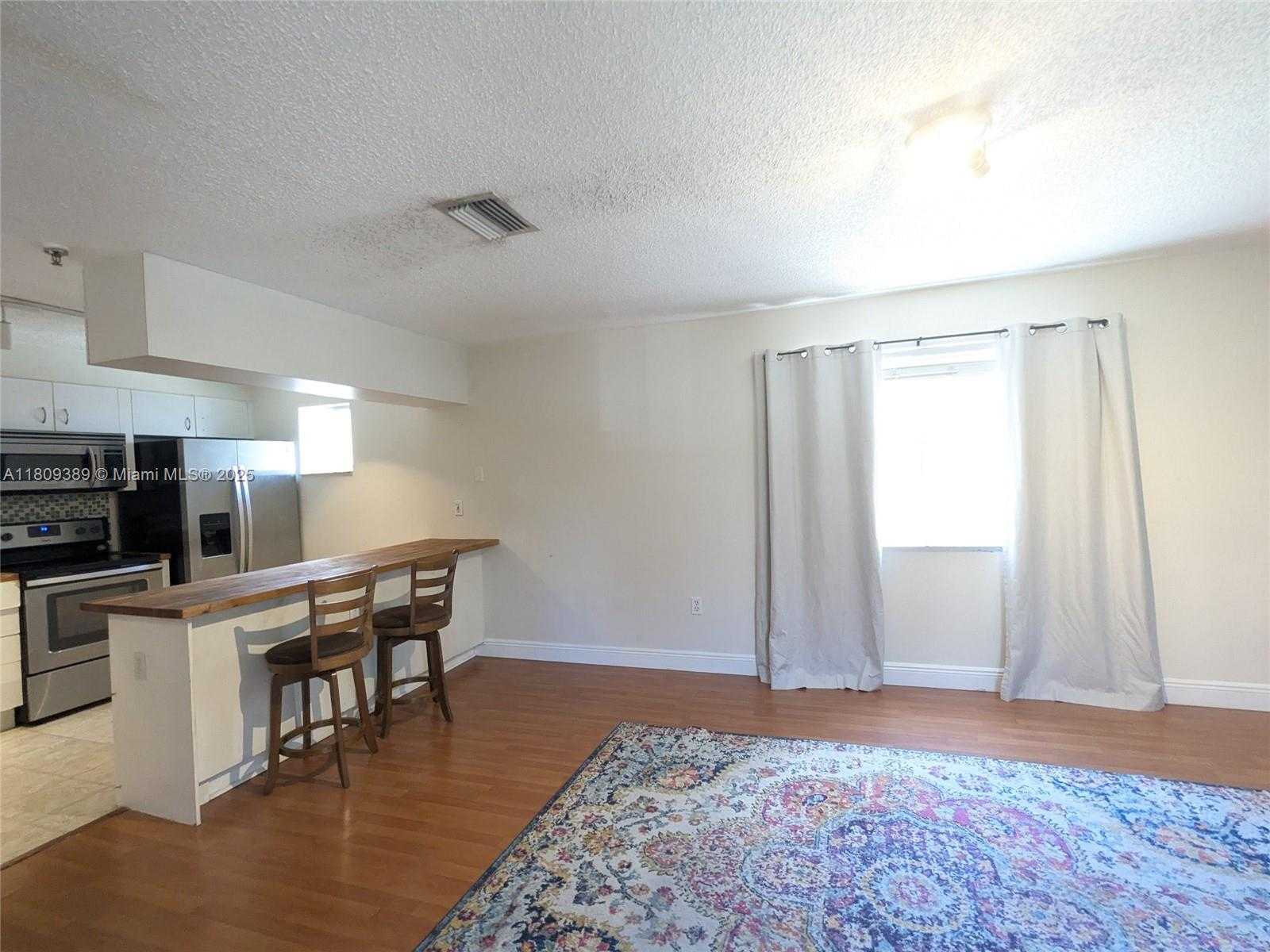 Small Image of 240 SOUTH WEST 15TH RD #106, Miami Number 14