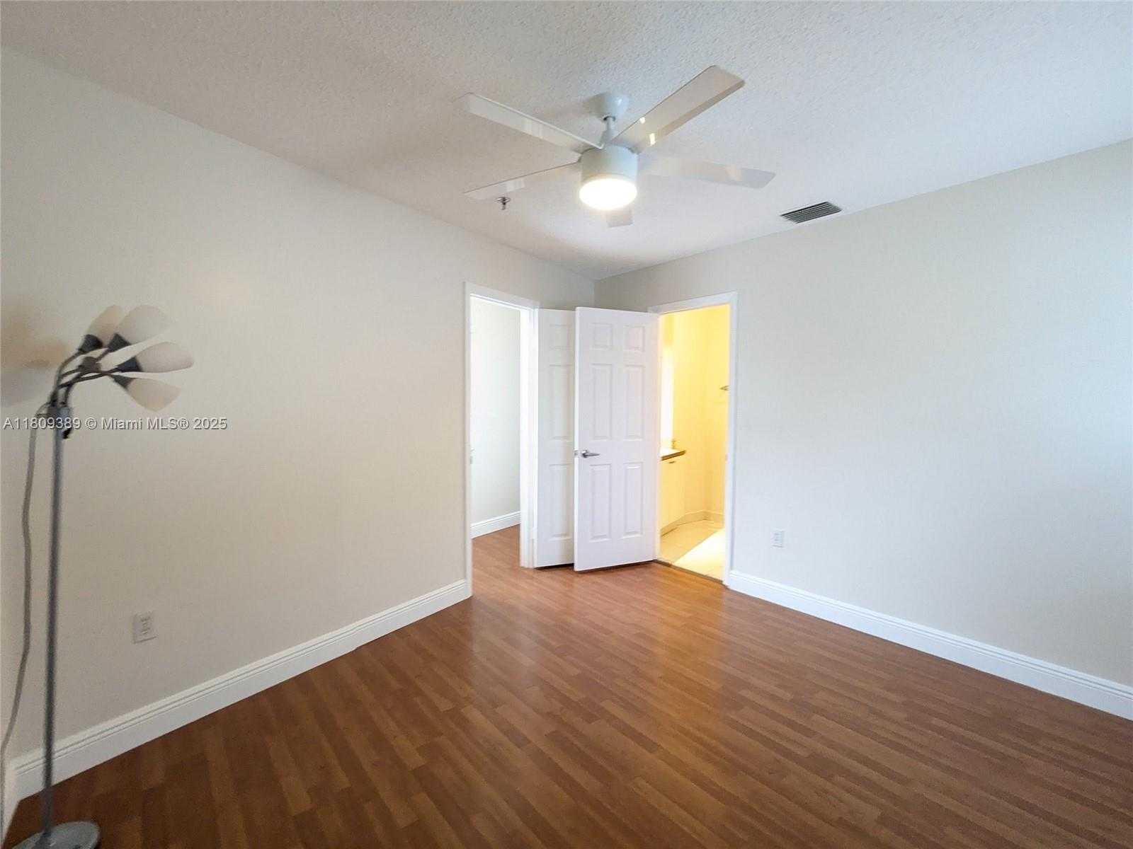 Small Image of 240 SOUTH WEST 15TH RD #106, Miami Number 17