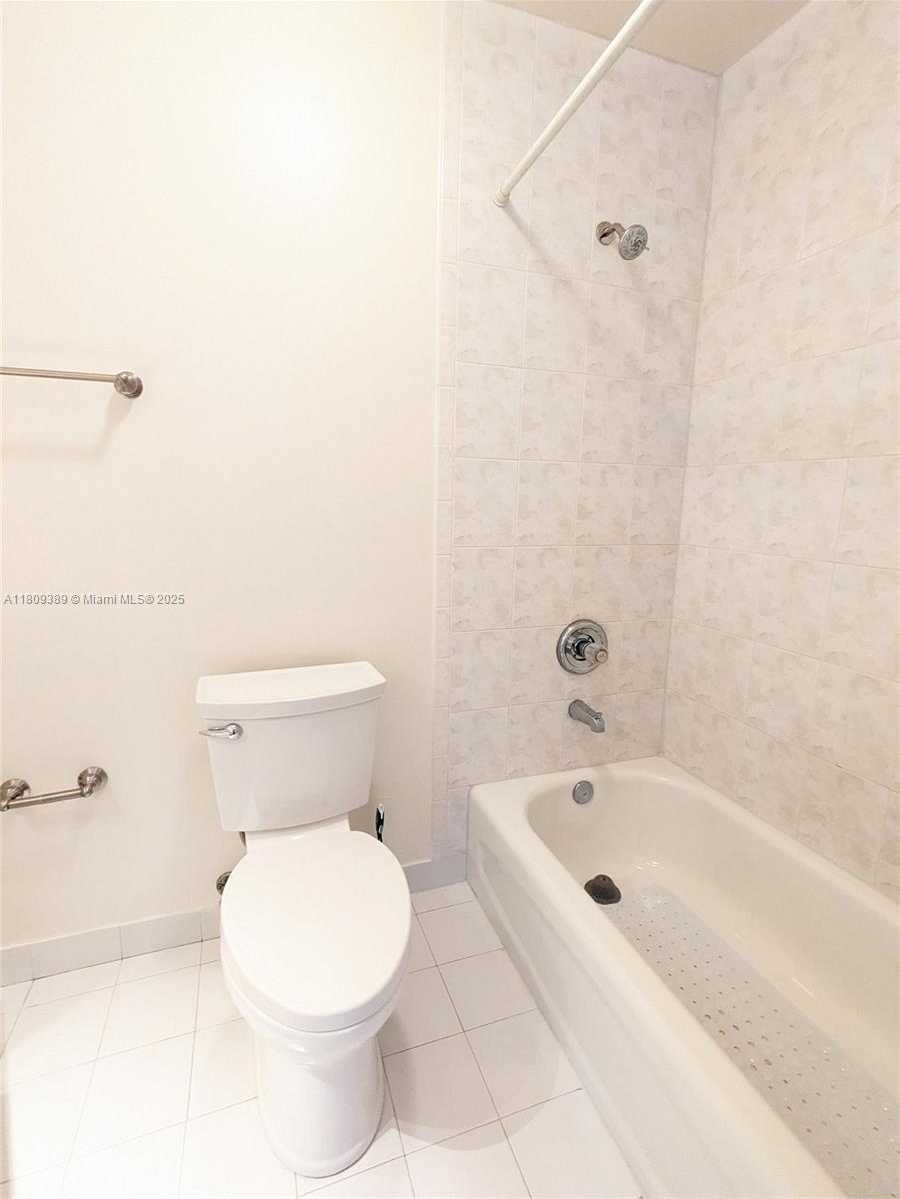 Small Image of 240 SOUTH WEST 15TH RD #106, Miami Number 20