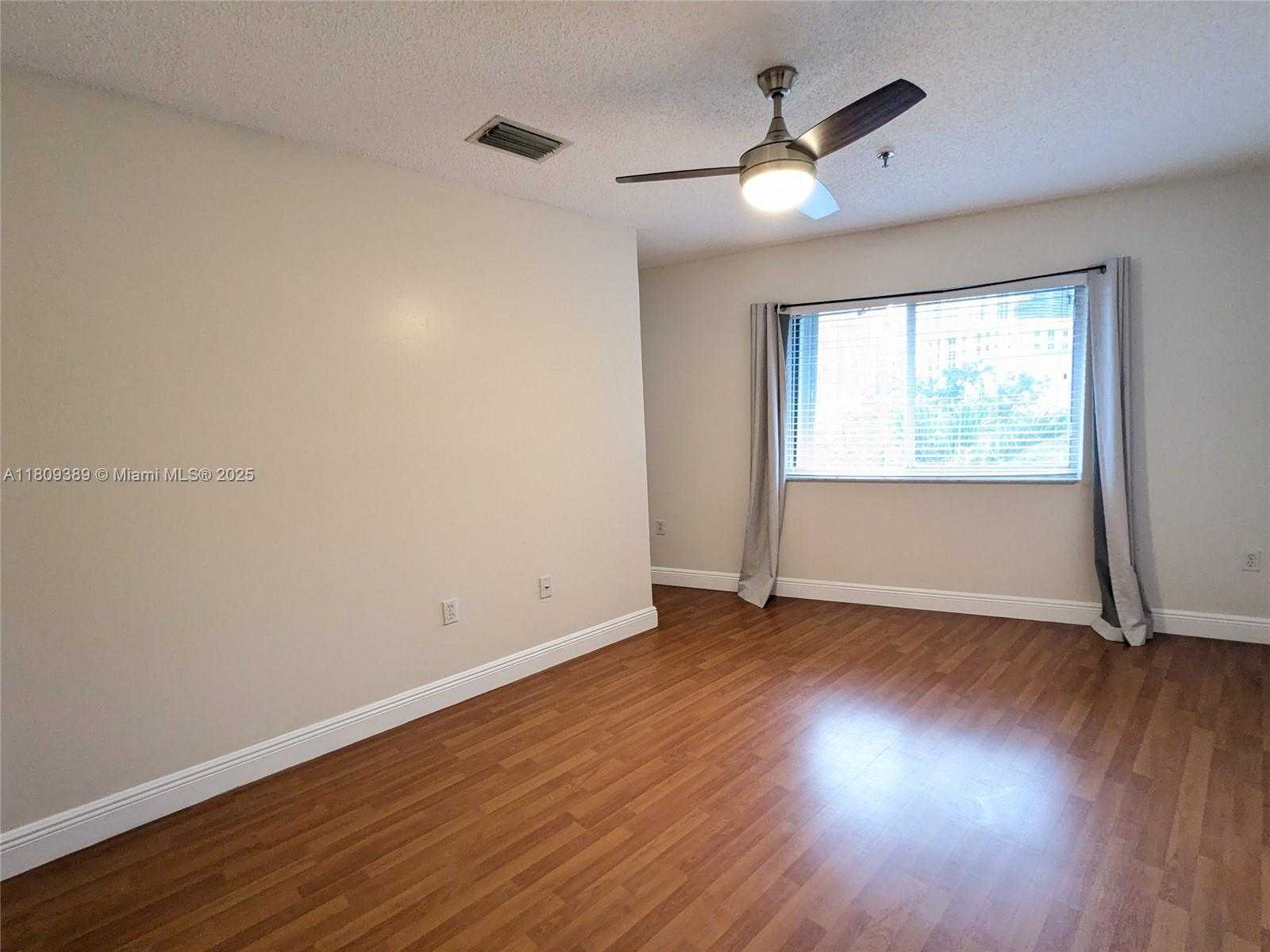 Small Image of 240 SOUTH WEST 15TH RD #106, Miami Number 23