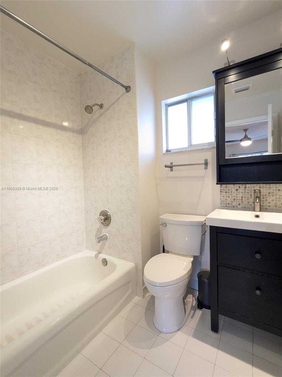 Small Image of 240 SOUTH WEST 15TH RD #106, Miami Number 24
