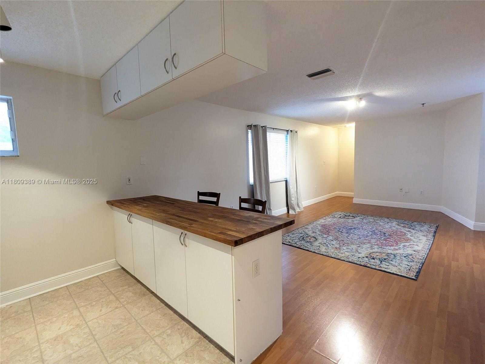 Small Image of 240 SOUTH WEST 15TH RD #106, Miami Number 7