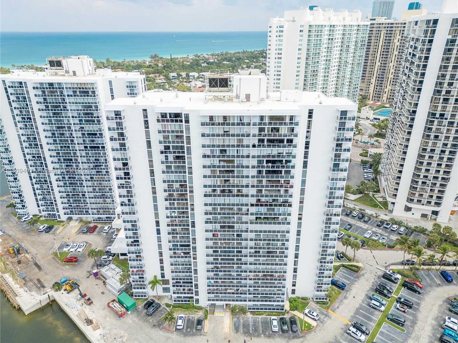 Small Image of 20505 EAST COUNTRY CLUB DR #731, Aventura Number 4