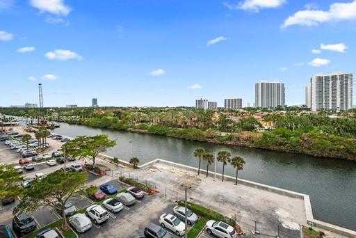 Small Image of 20505 EAST COUNTRY CLUB DR #731, Aventura Number 49