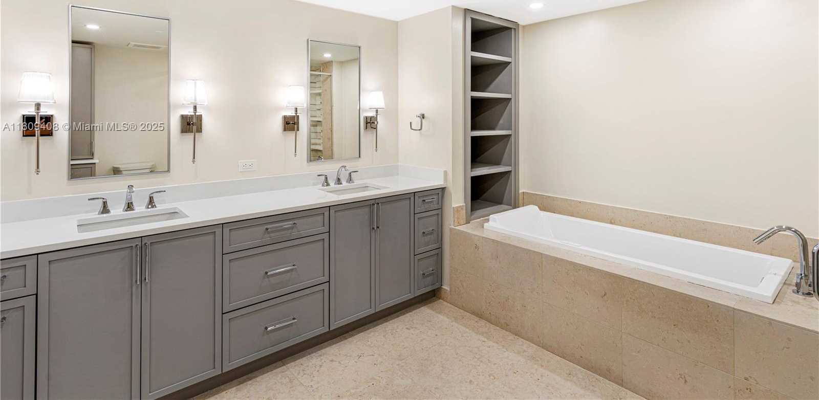 Small Image of 495 BRICKELL AVE #3804, Miami Number 12