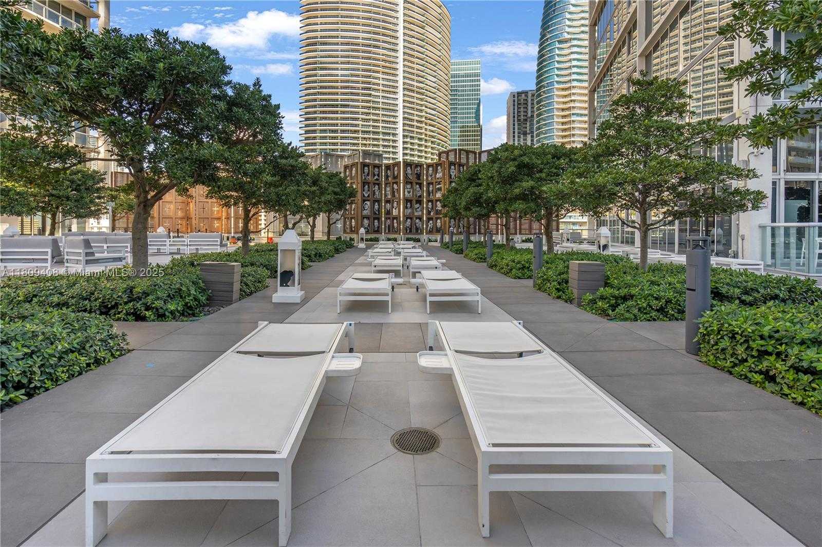 Small Image of 495 BRICKELL AVE #3804, Miami Number 20
