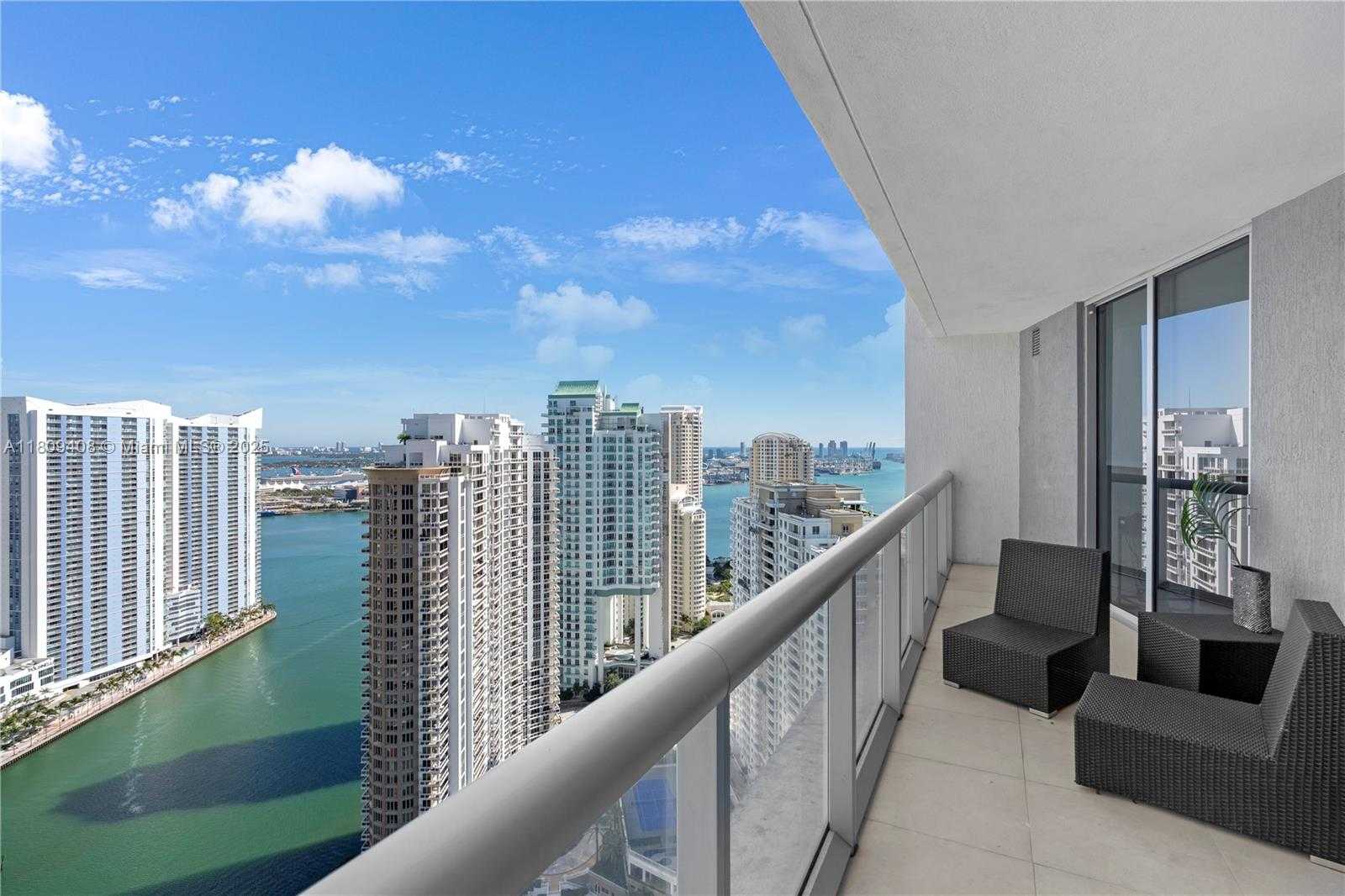 Small Image of 495 BRICKELL AVE #3804, Miami Number 3