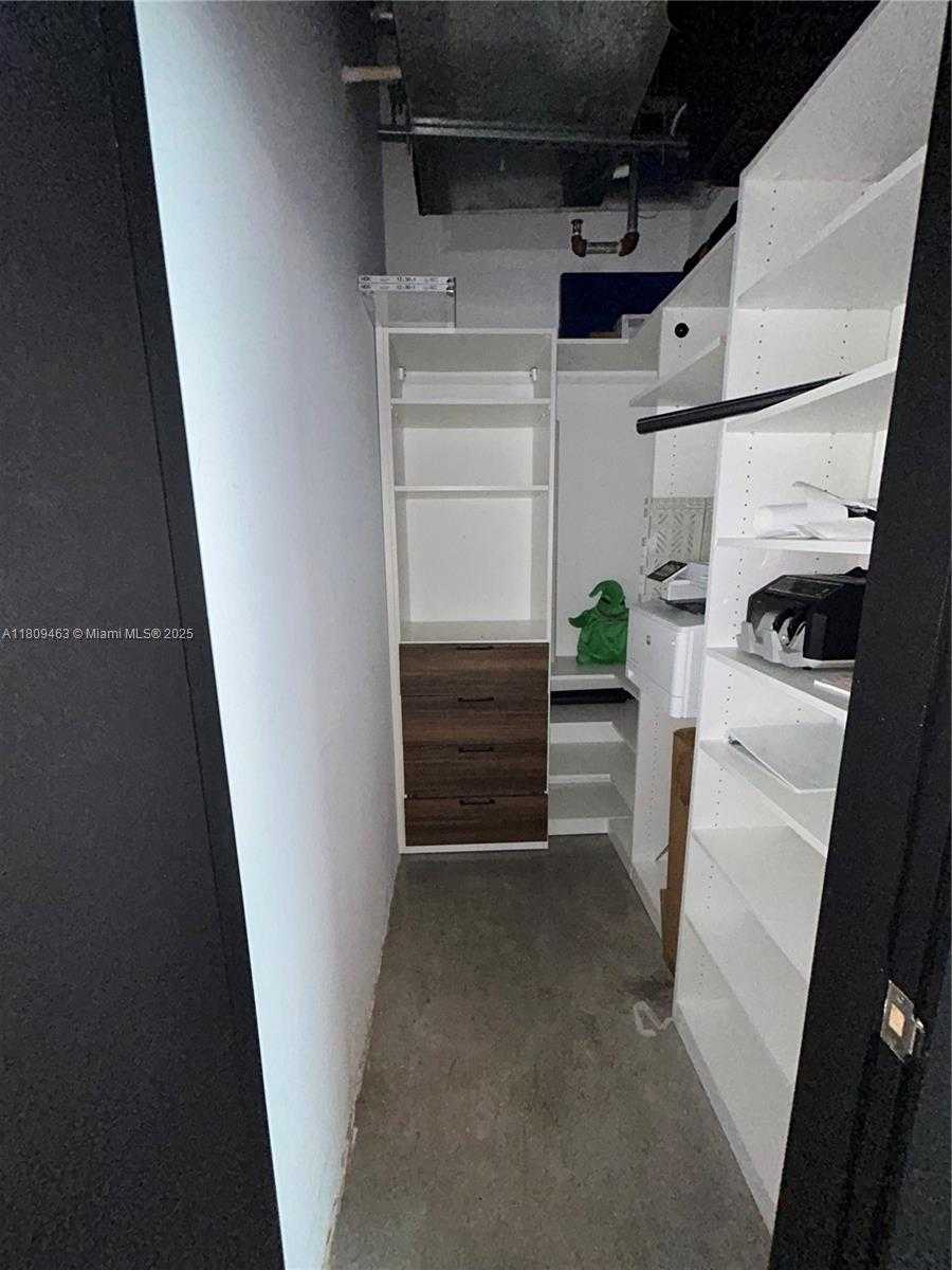 Small Image of 250 NORTH WEST 23RD ST #301, Miami Number 13
