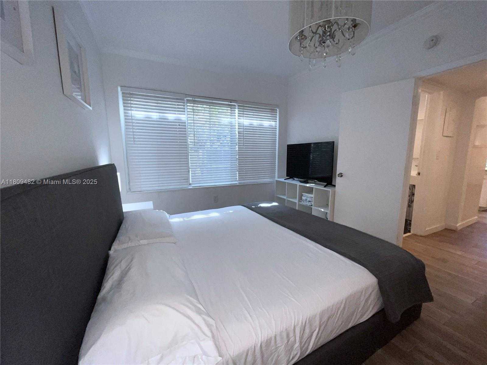 Small Image of 1611 EUCLID AVE #1, Miami Beach Number 13