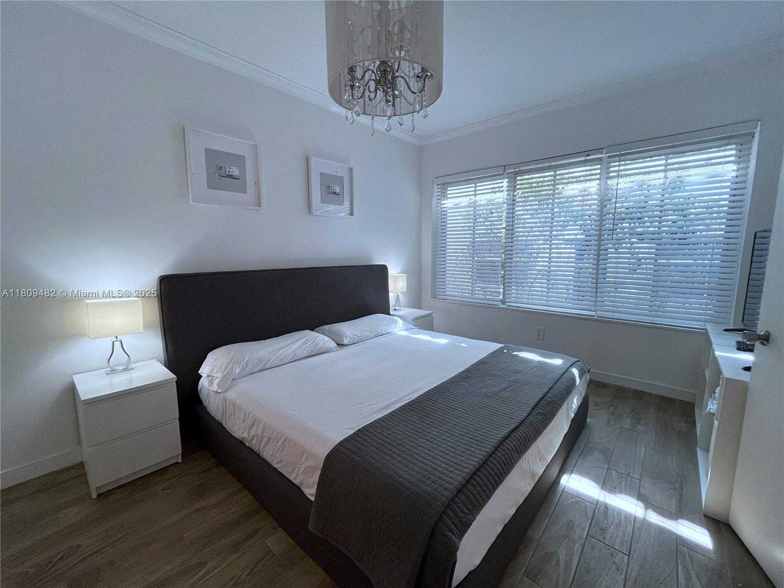 Small Image of 1611 EUCLID AVE #1, Miami Beach Number 14