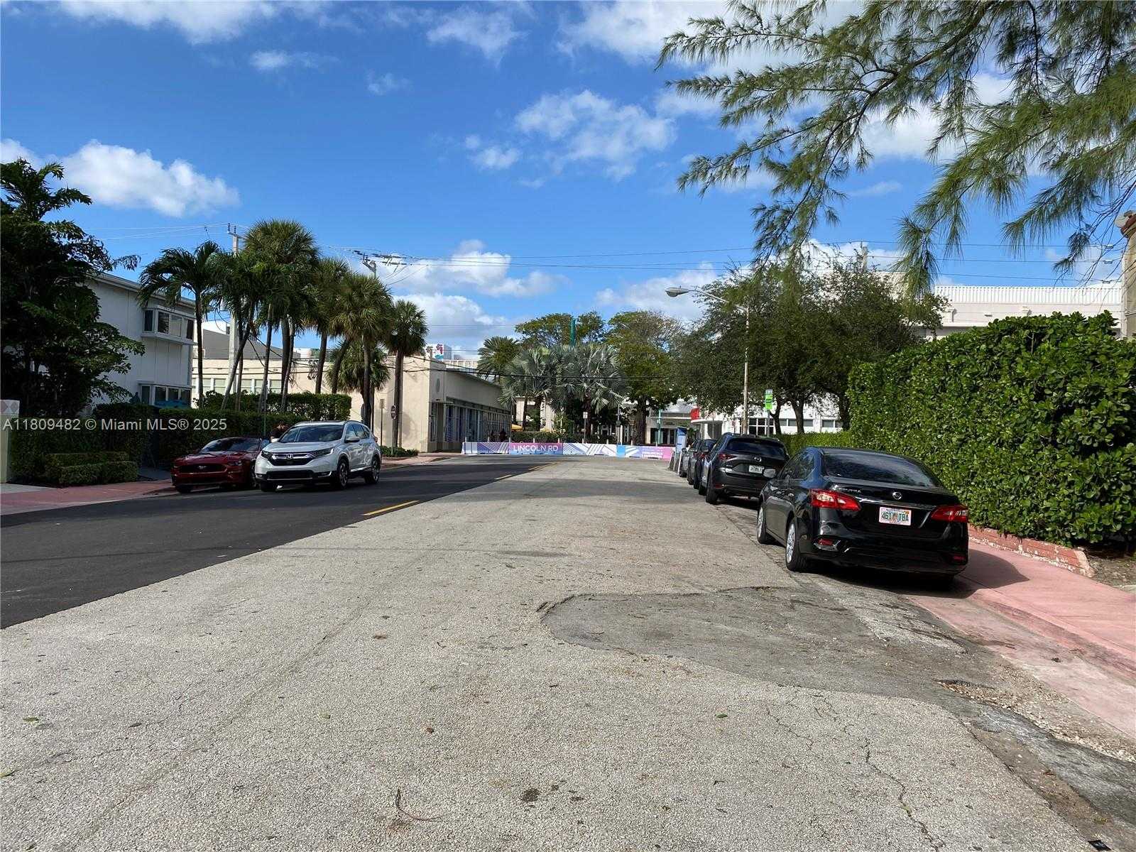 Small Image of 1611 EUCLID AVE #1, Miami Beach Number 16