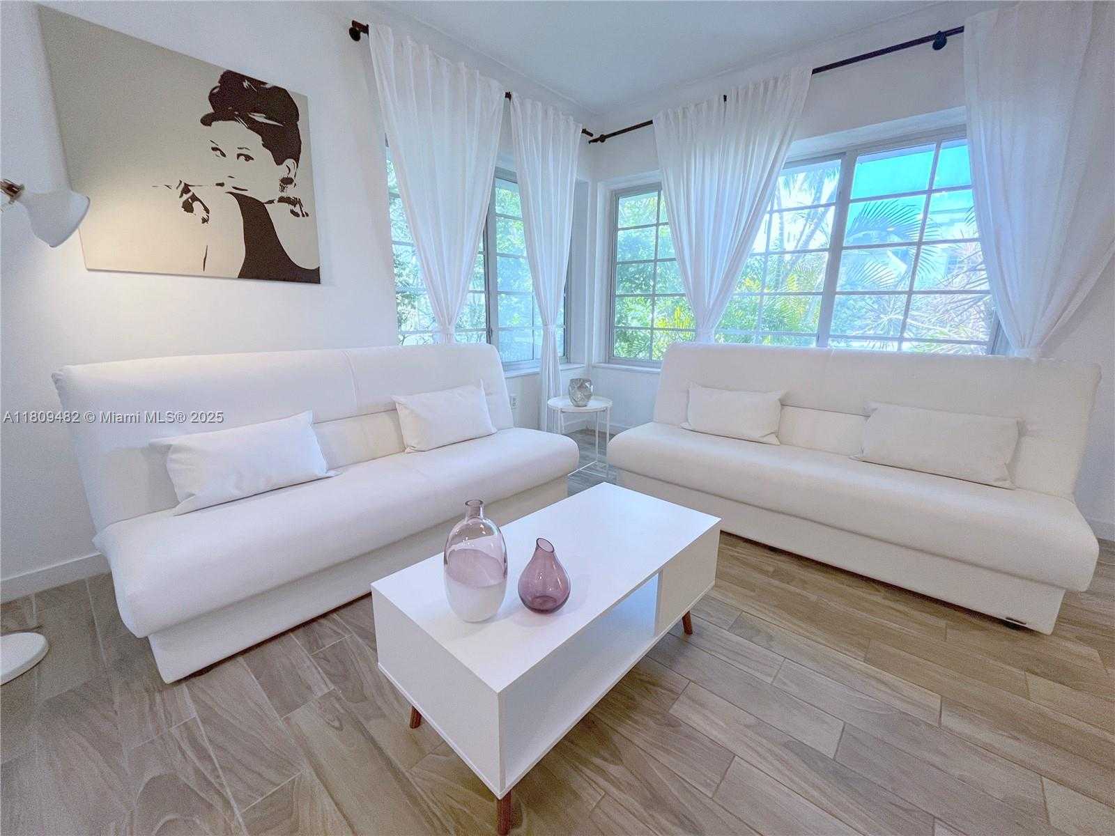 Small Image of 1611 EUCLID AVE #1, Miami Beach Number 3