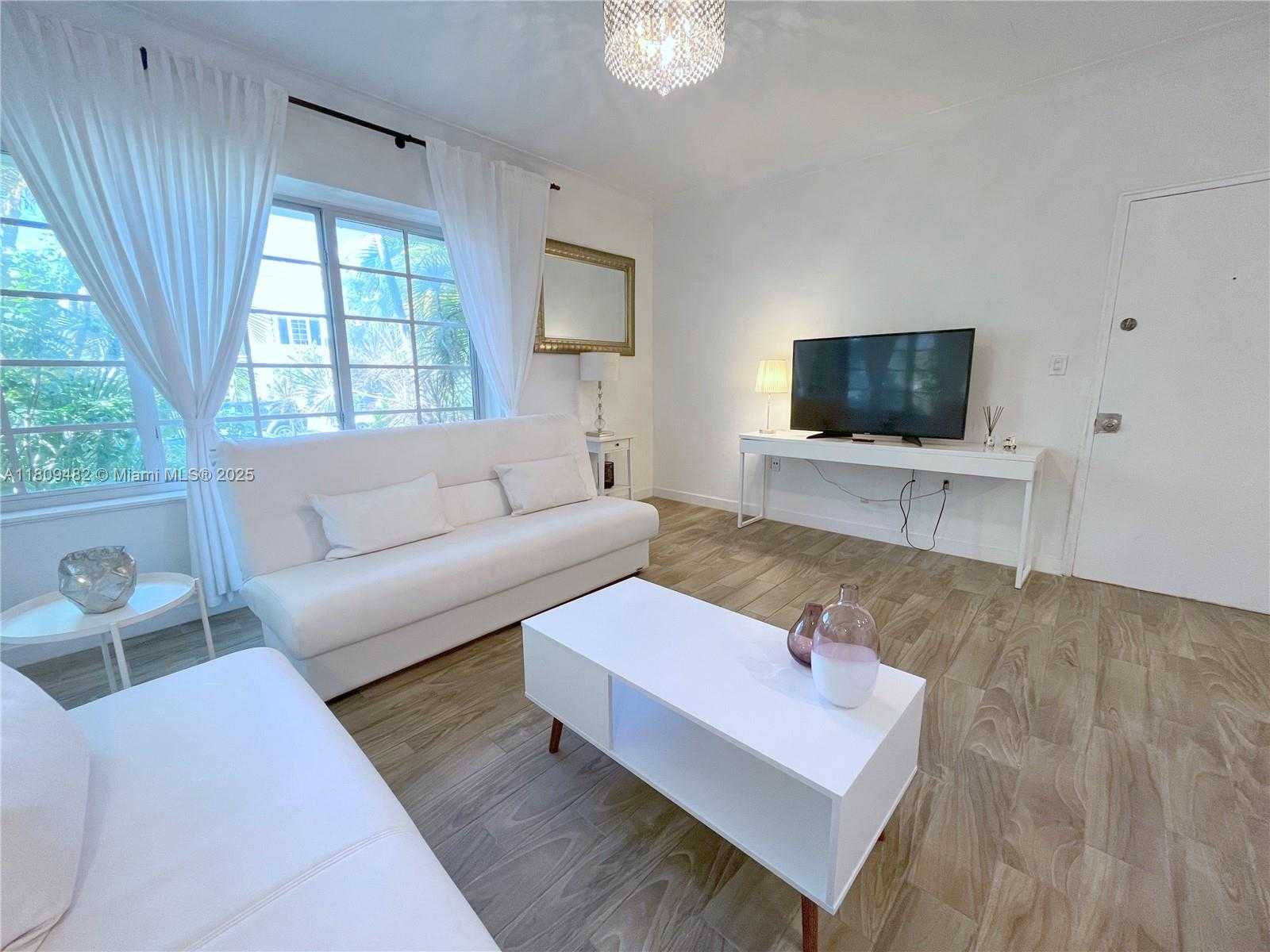 Small Image of 1611 EUCLID AVE #1, Miami Beach Number 4