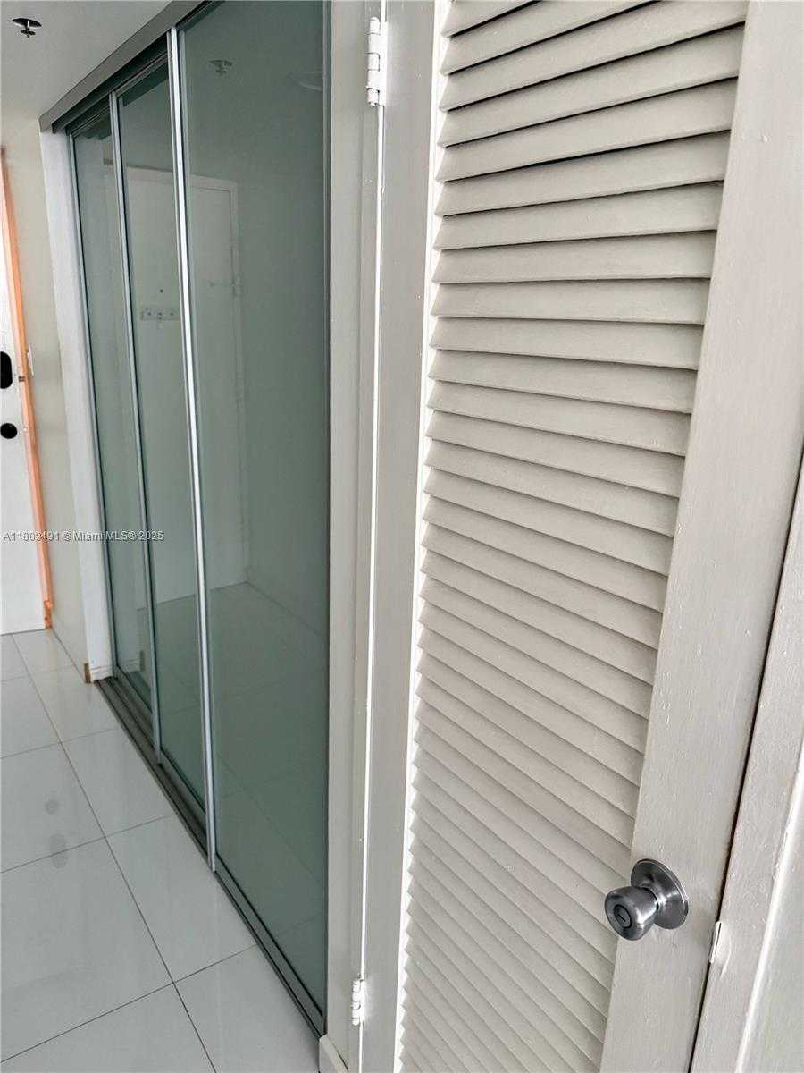 Small Image of 100 LINCOLN RD #418, Miami Beach Number 10