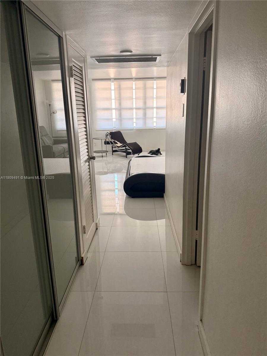 Small Image of 100 LINCOLN RD #418, Miami Beach Number 16