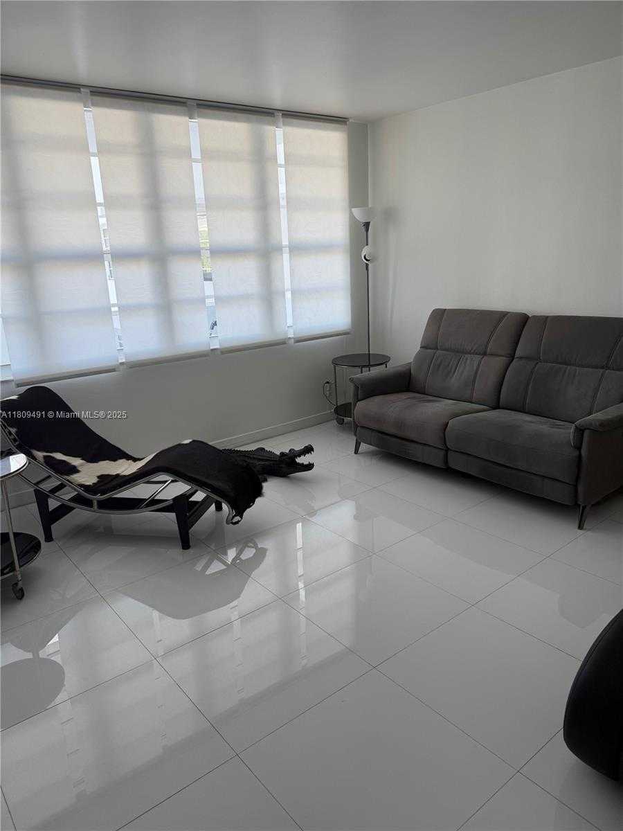 Small Image of 100 LINCOLN RD #418, Miami Beach Number 3