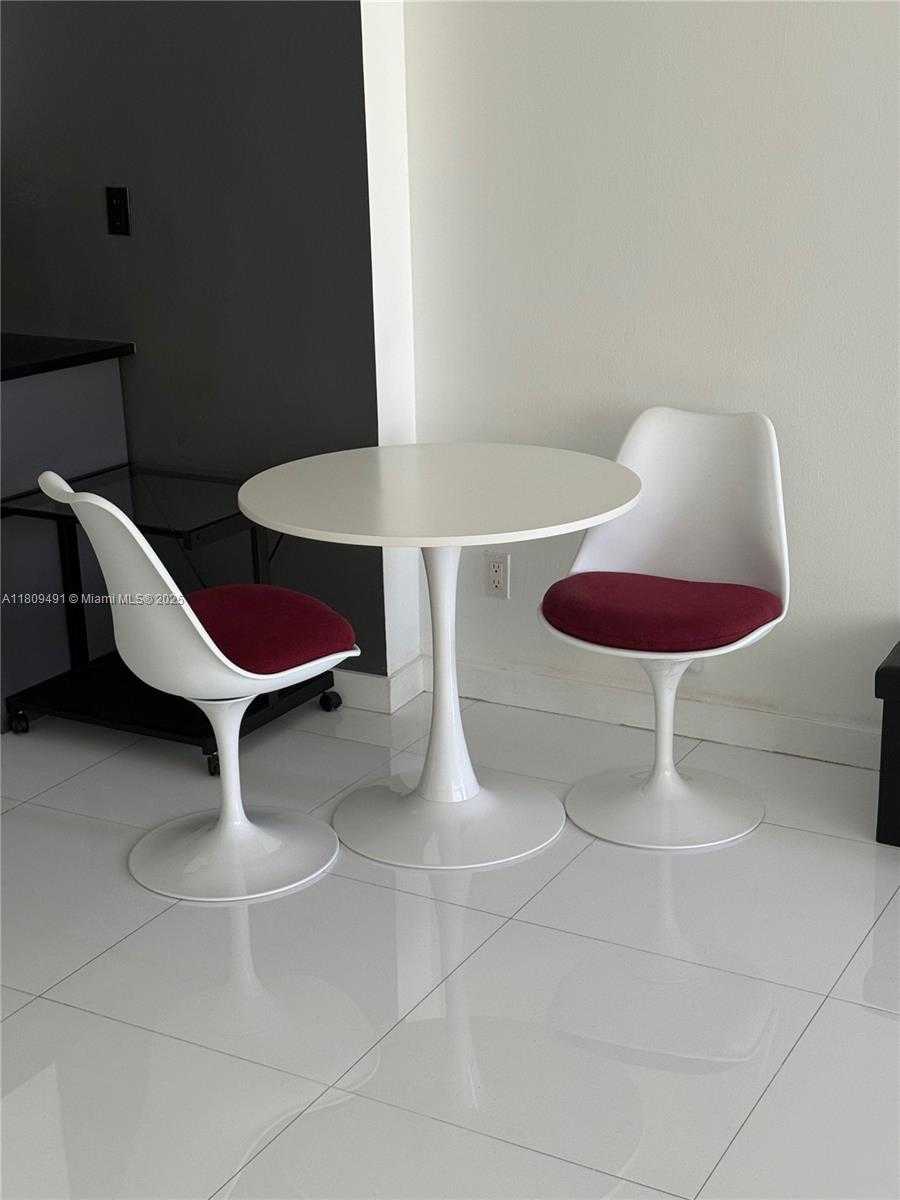 Small Image of 100 LINCOLN RD #418, Miami Beach Number 7
