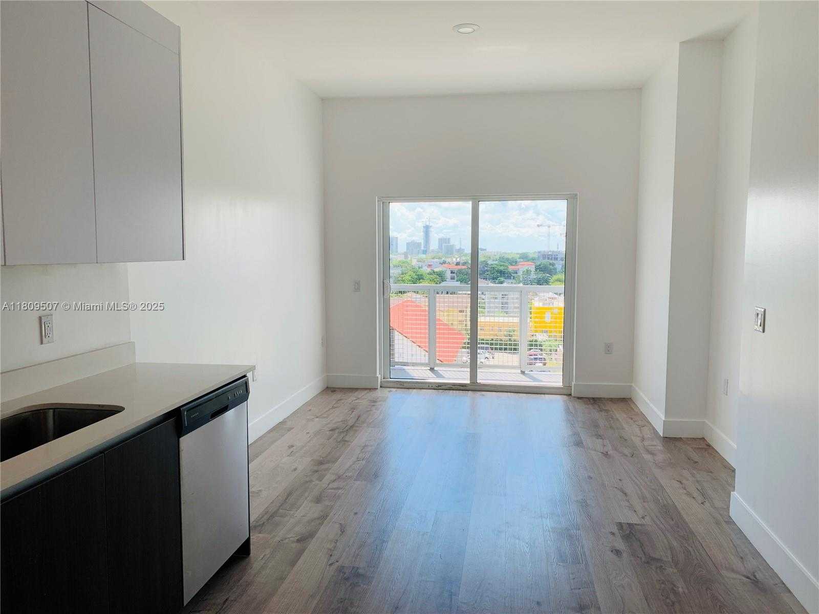 Small Image of 39 NORTH WEST 7TH AVE #505, Miami Number 2