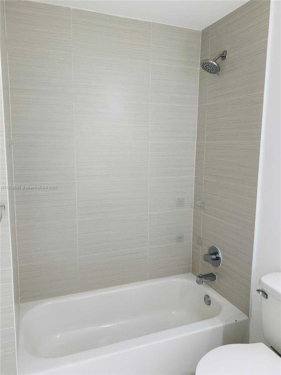 Small Image of 39 NORTH WEST 7TH AVE #505, Miami Number 8