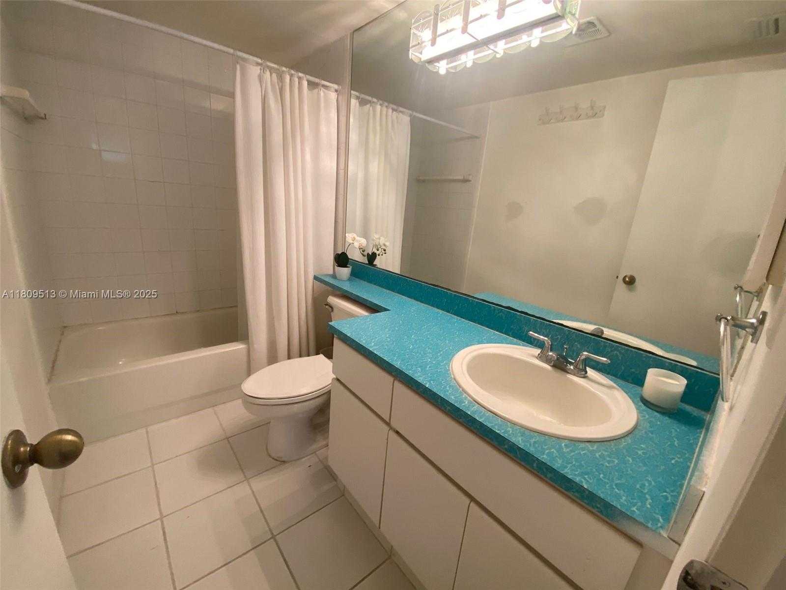 Small Image of 1080 94TH ST #108, Bay Harbor Islands Number 7