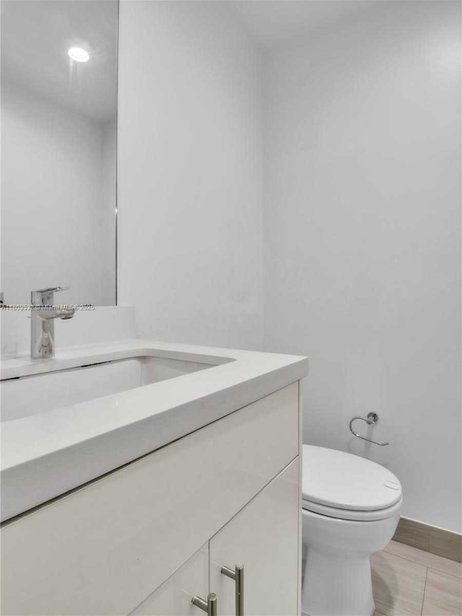 Small Image of 9373 FONTAINEBLEAU BLVD #K224, Miami Number 10