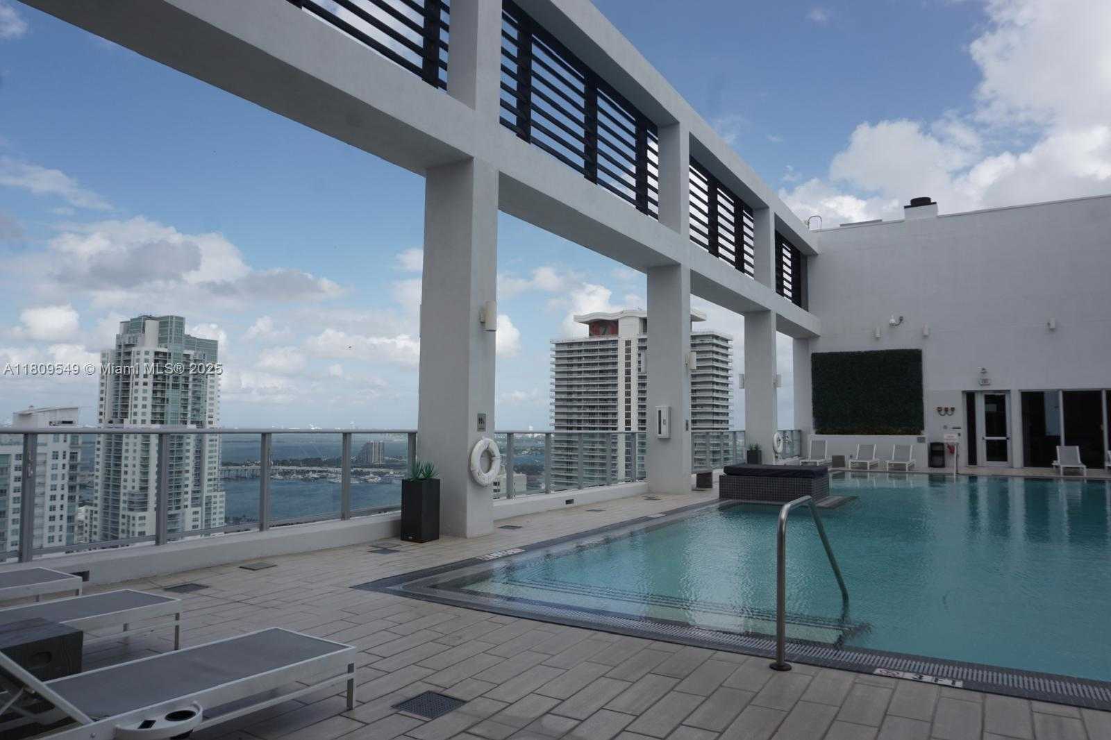 Small Image of 151 SOUTH EAST 1ST ST #3304, Miami Number 24