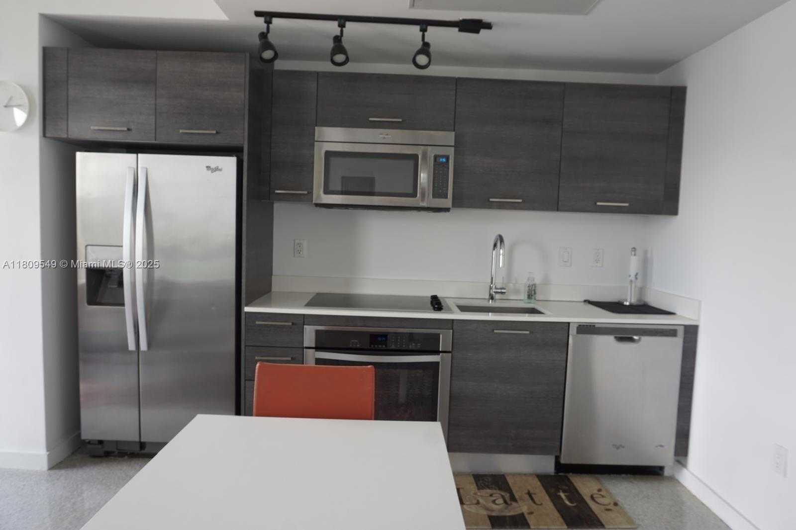 Small Image of 151 SOUTH EAST 1ST ST #3304, Miami Number 5