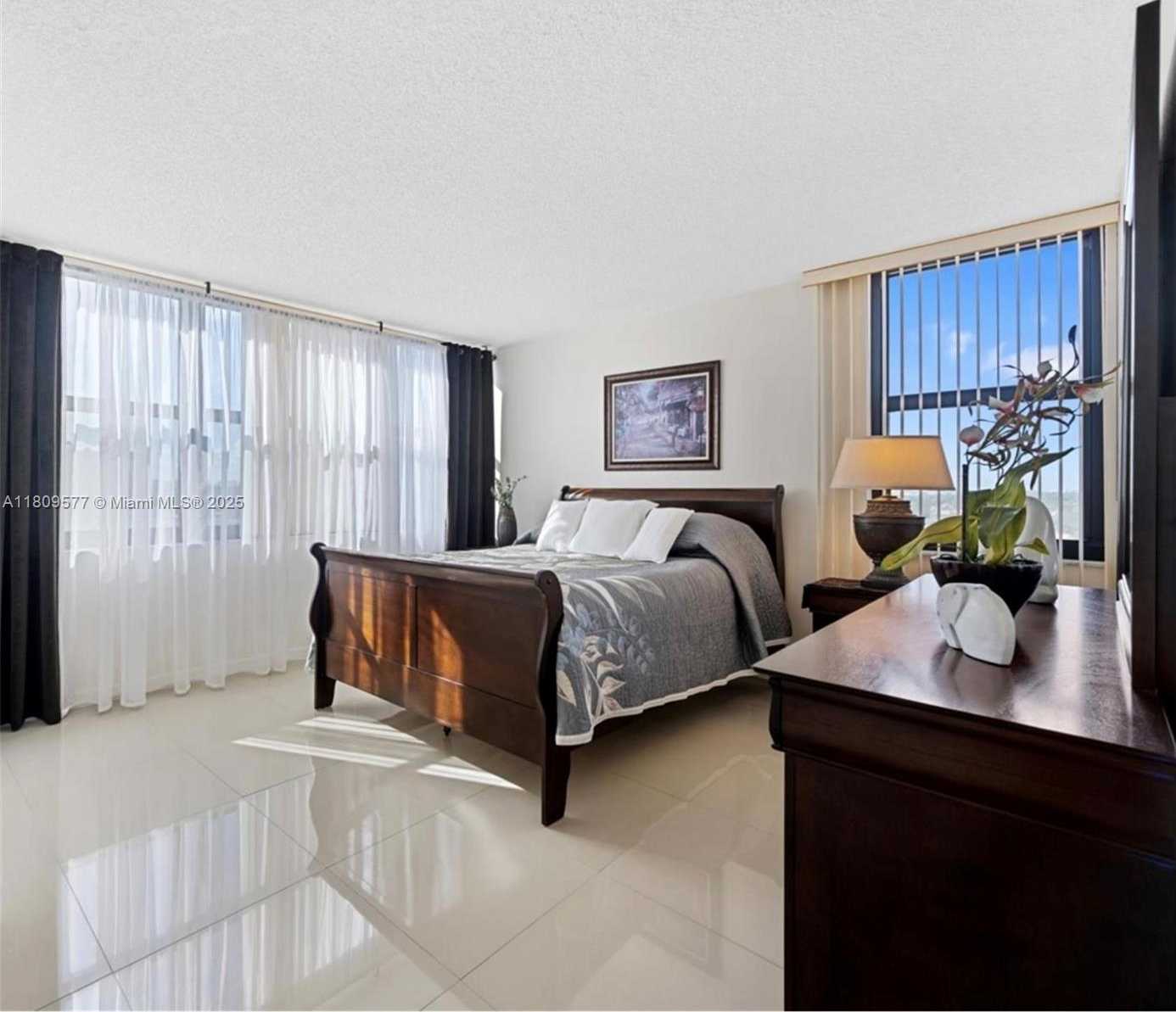 Small Image of 2401 SOUTH OCEAN DR #1007, Hollywood Number 18