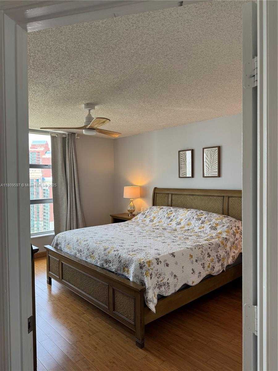 Small Image of 3400 NORTH EAST 192ND ST #LPH3, Aventura Number 11