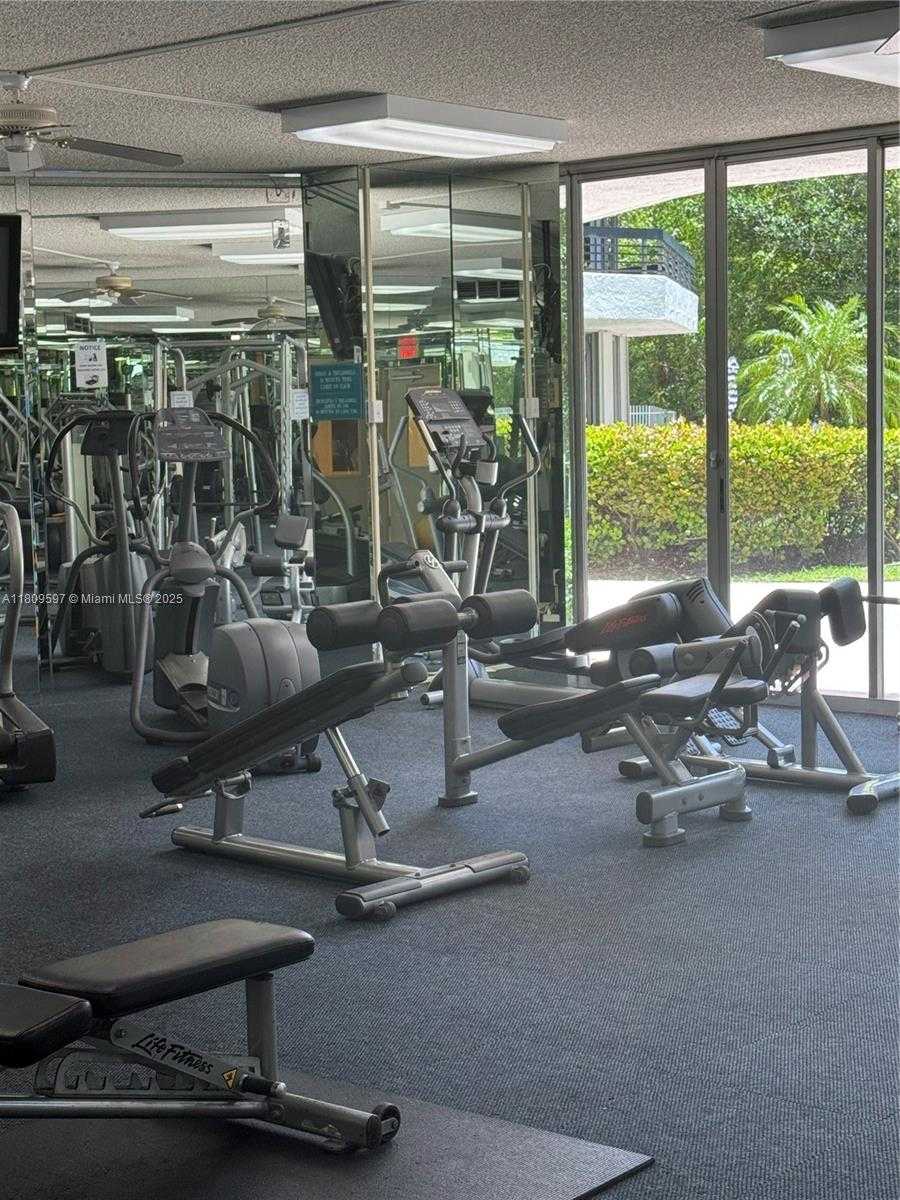 Small Image of 3400 NORTH EAST 192ND ST #LPH3, Aventura Number 29