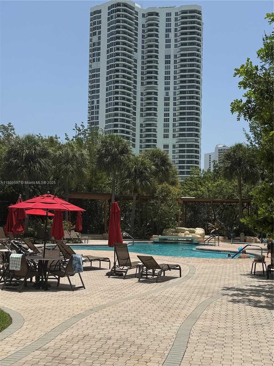 Small Image of 3400 NORTH EAST 192ND ST #LPH3, Aventura Number 31