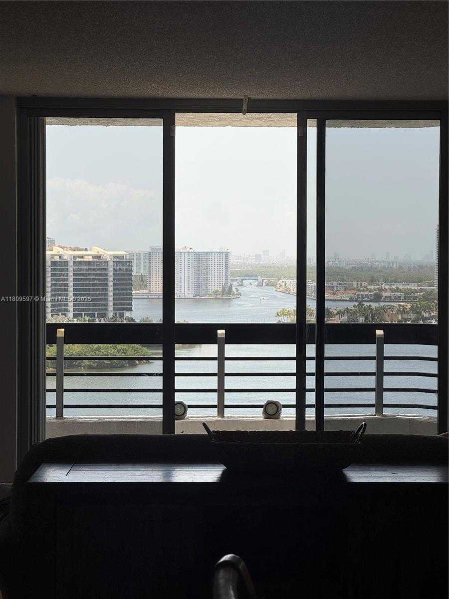 Small Image of 3400 NORTH EAST 192ND ST #LPH3, Aventura Number 8