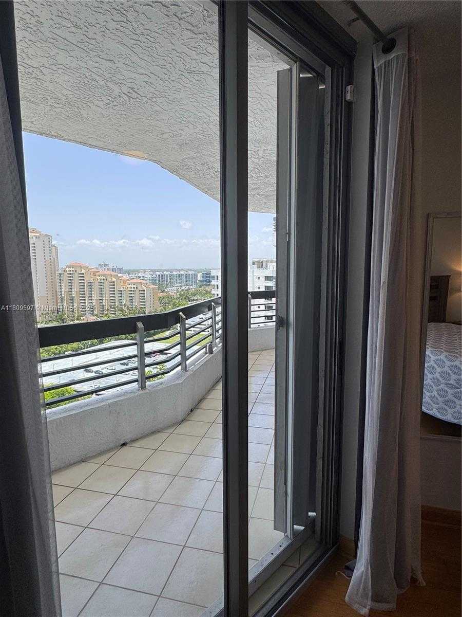 Small Image of 3400 NORTH EAST 192ND ST #LPH3, Aventura Number 9