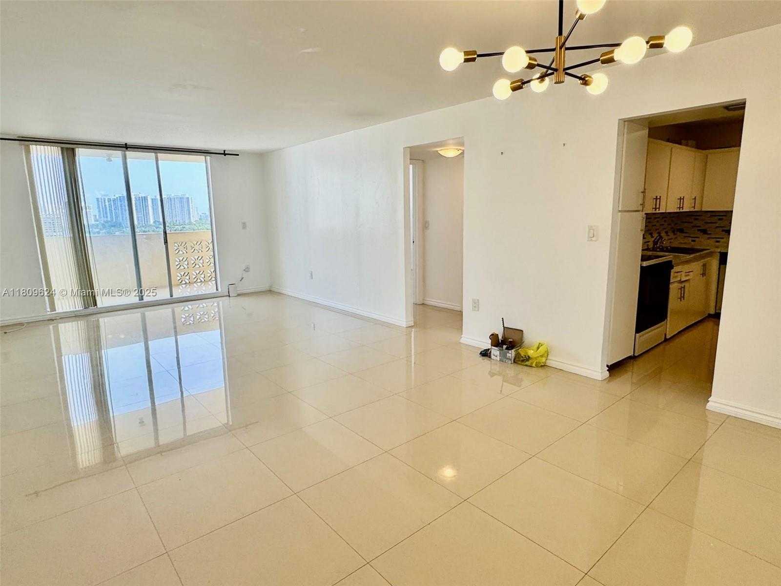 Small Image of 1833 SOUTH OCEAN DR #1508, Hallandale Beach Number 11