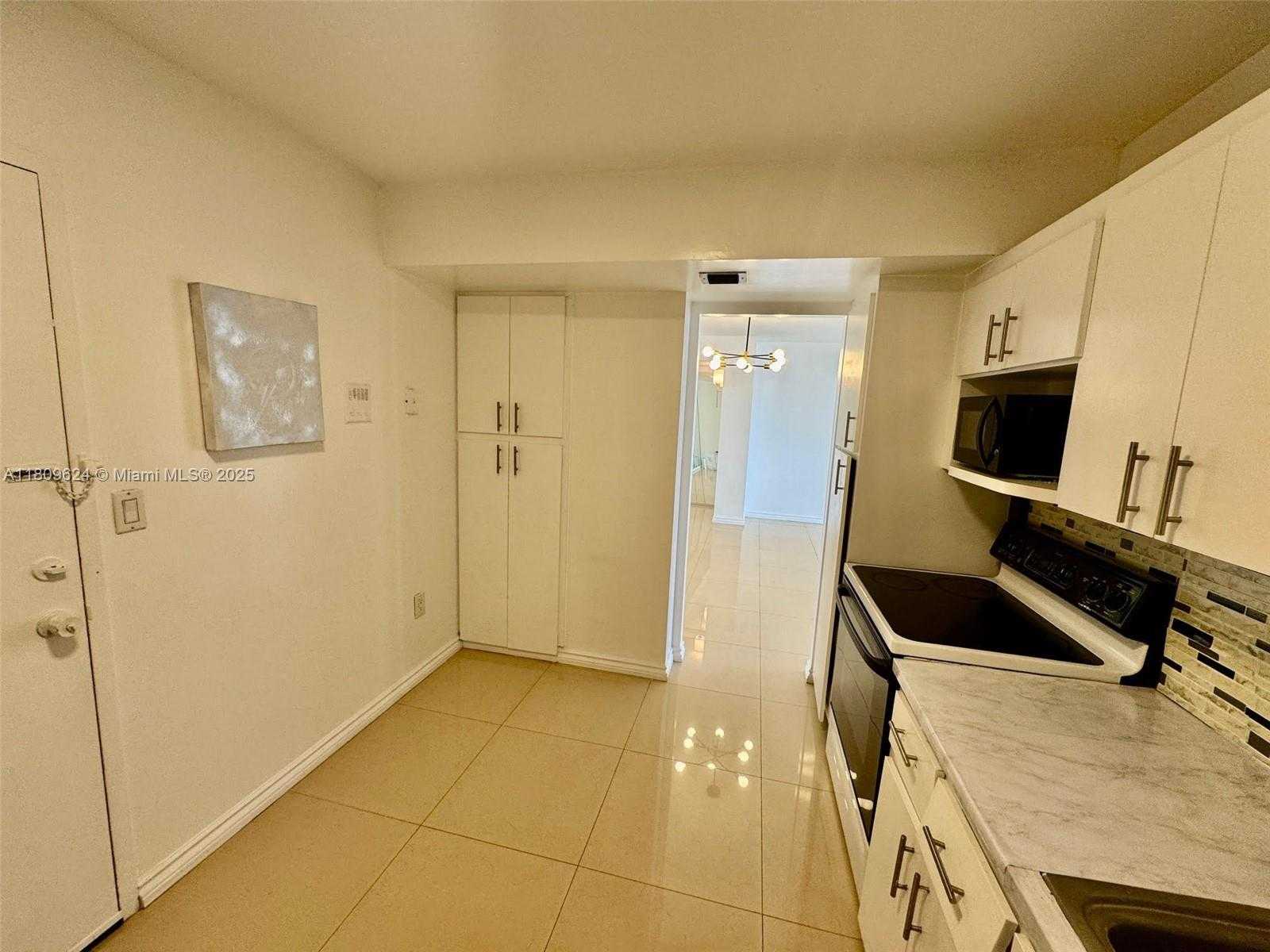 Small Image of 1833 SOUTH OCEAN DR #1508, Hallandale Beach Number 21