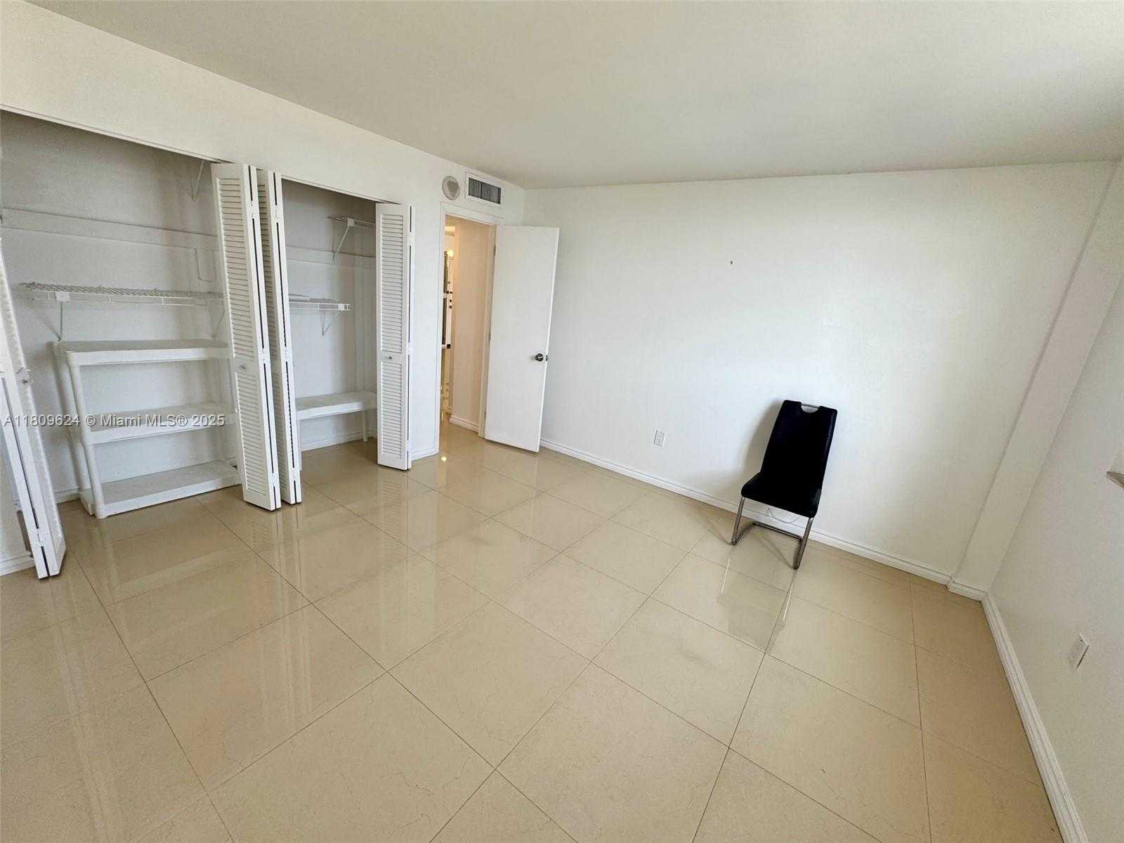 Small Image of 1833 SOUTH OCEAN DR #1508, Hallandale Beach Number 25