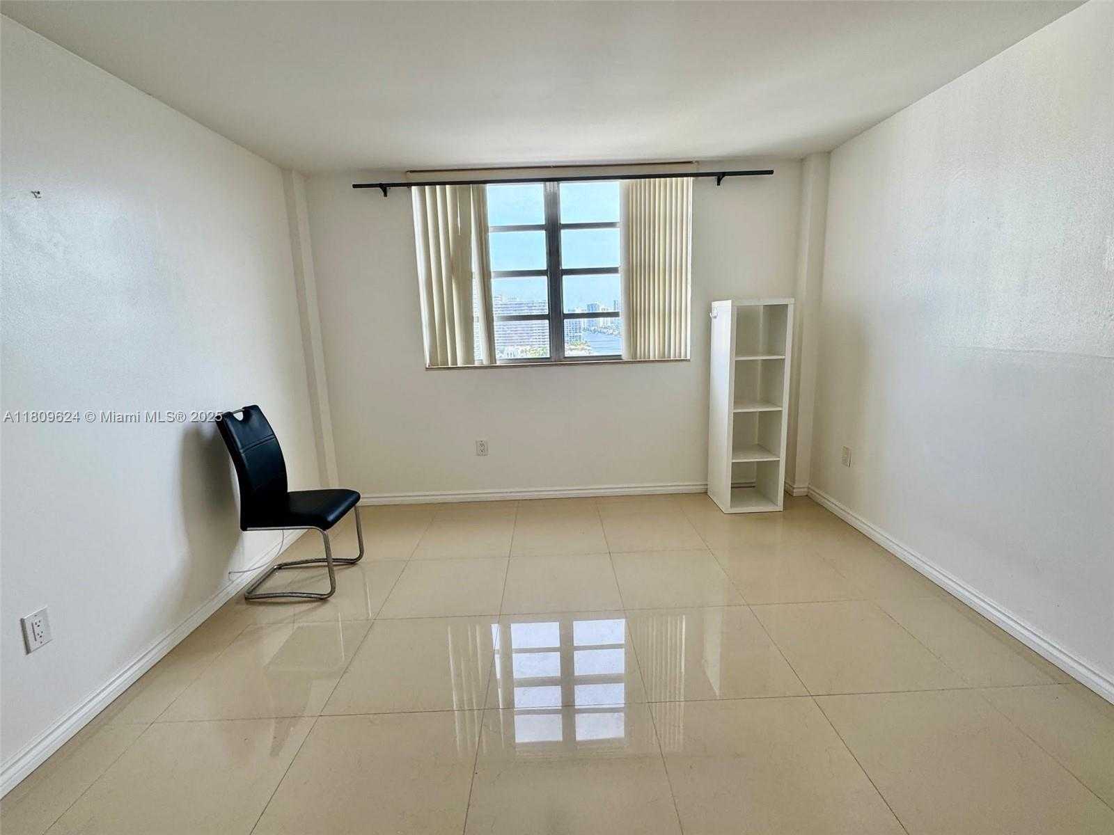 Small Image of 1833 SOUTH OCEAN DR #1508, Hallandale Beach Number 26