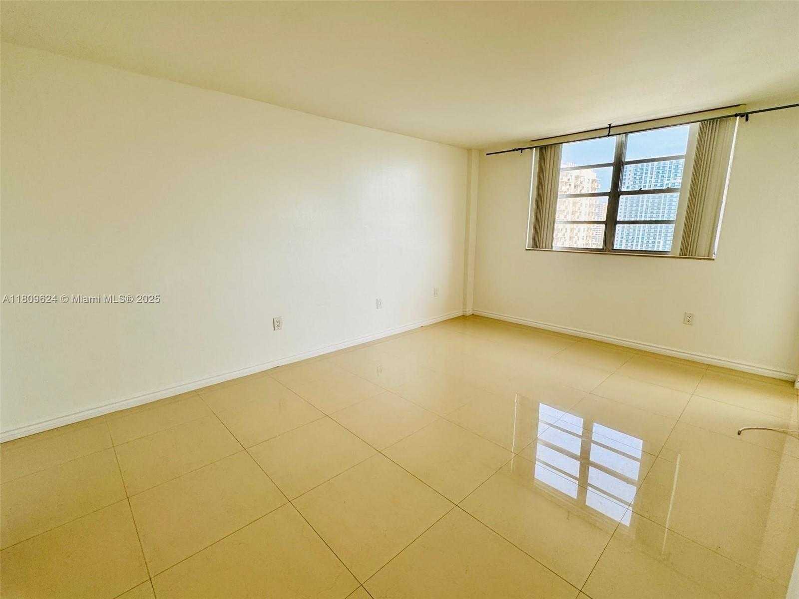 Small Image of 1833 SOUTH OCEAN DR #1508, Hallandale Beach Number 34