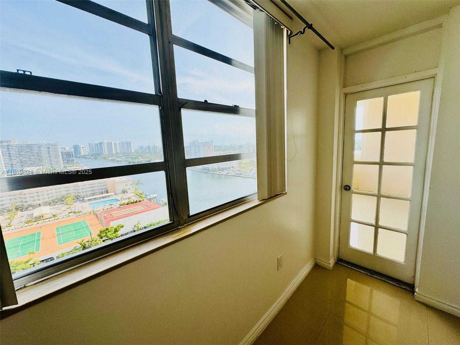Small Image of 1833 SOUTH OCEAN DR #1508, Hallandale Beach Number 37